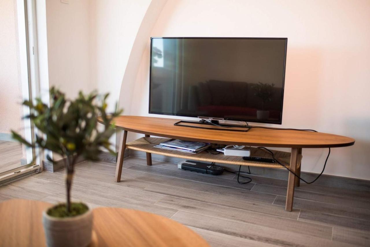 Apartman Zoe เวอร์บนิค ภายนอก รูปภาพ