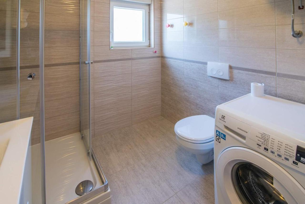 Apartman Zoe เวอร์บนิค ภายนอก รูปภาพ